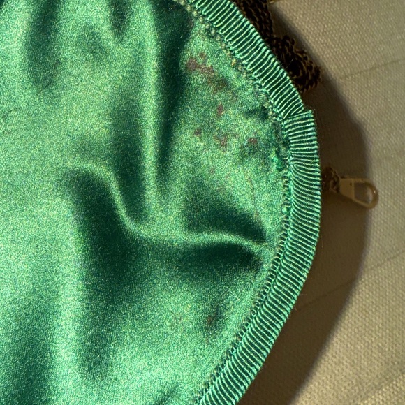 Velvet Gucci Marmont Bucket Bag - Picture 4 of 10